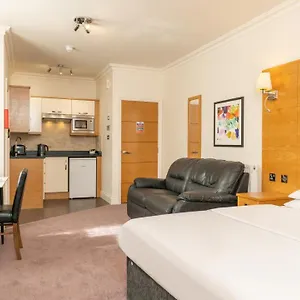 Apartment Teddington Lodge, Teddington